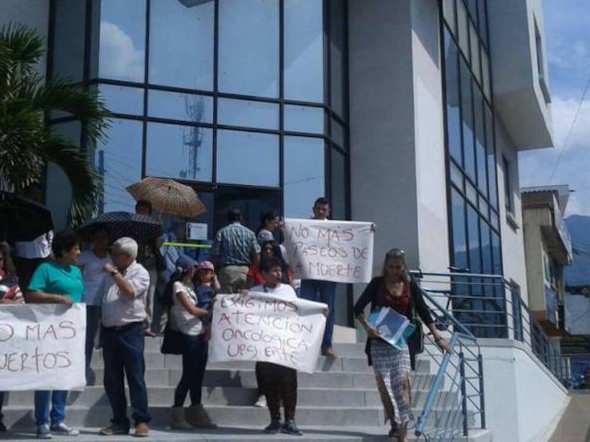 Usuarios de la Eps Medimás protestaron en Ibagué