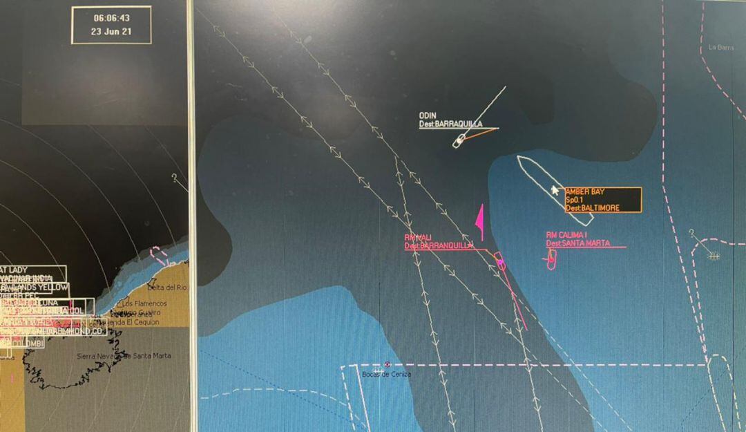 Encallamiento de embarcacón en Bocas de Cenizas.