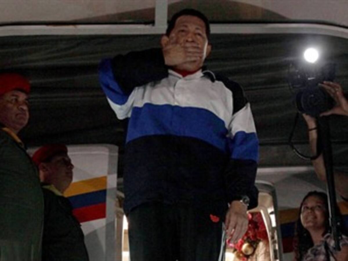Presidente Hugo Chávez regresó a Venezuela