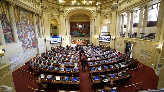 ¿Usted qué opina del incremento al salario de los congresistas?. Foto: Colprensa