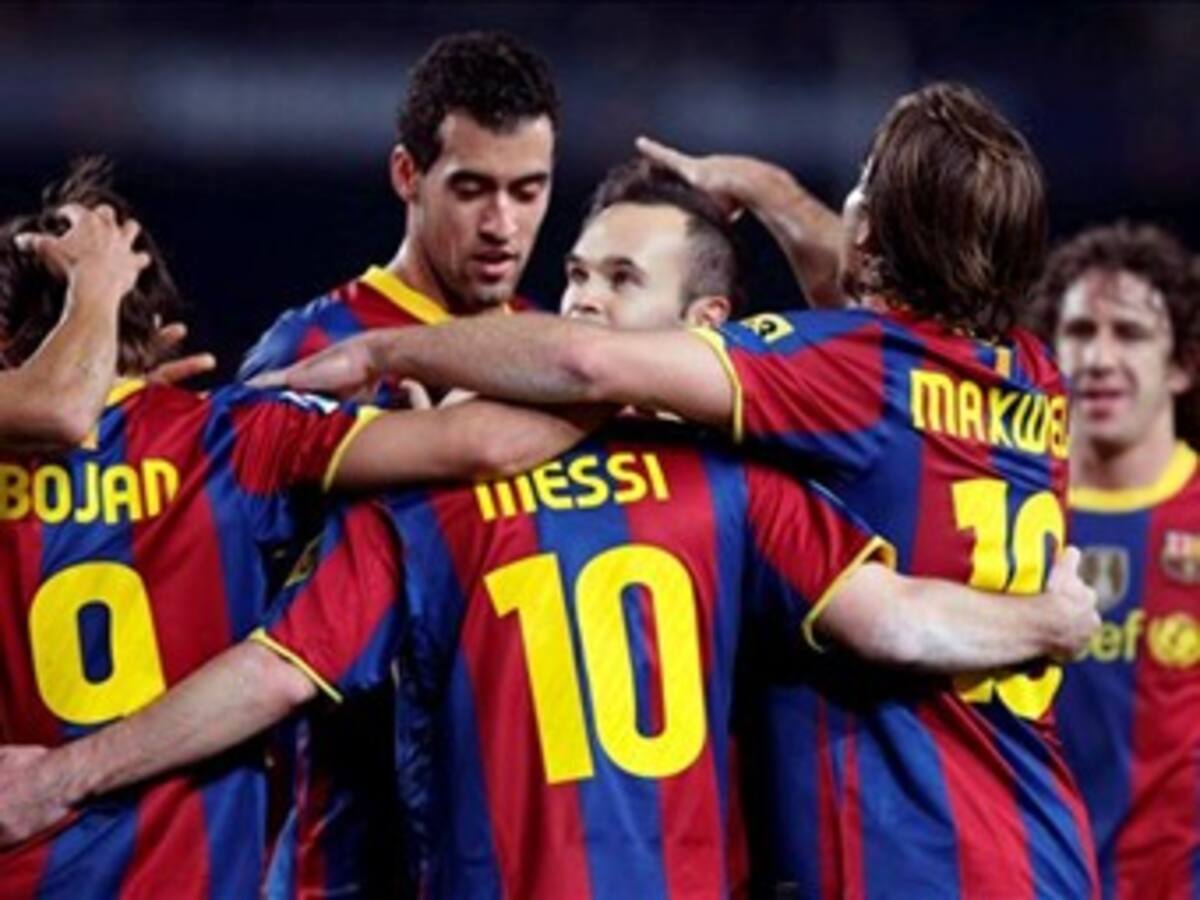 Barcelona goleó 5-0 a la Real Sociedad y se mantiene líder en España