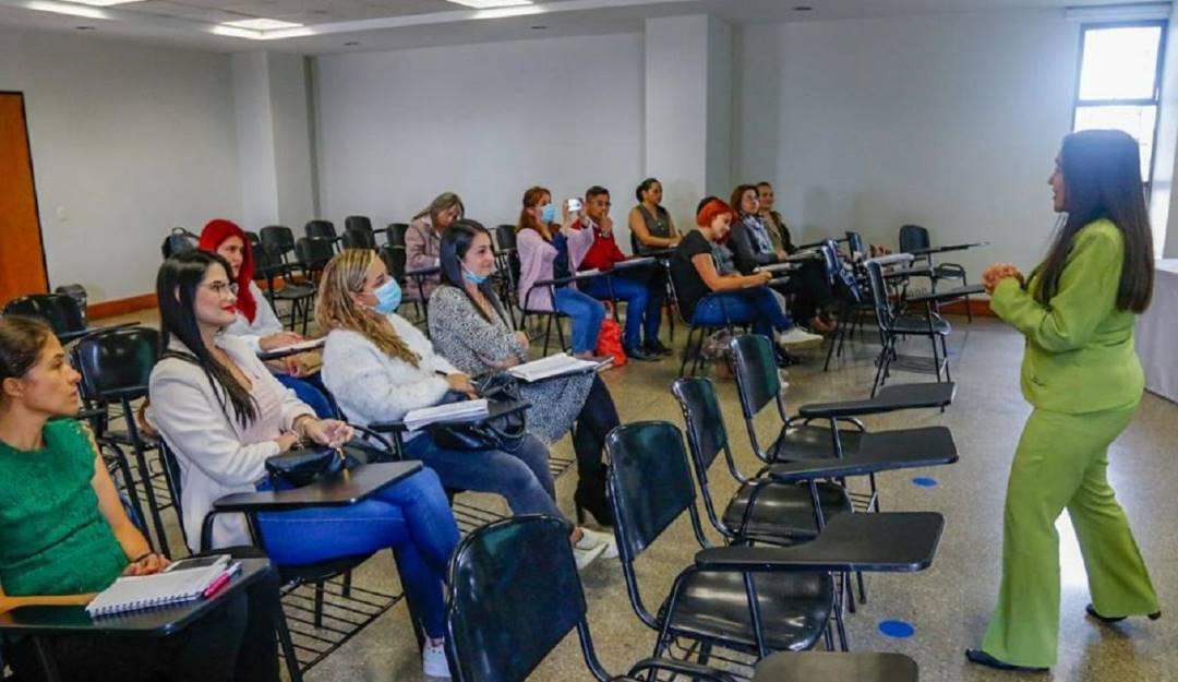 Enseñan inglés a más de 1.600 estudiantes de instituciones oficiales. Crédito: Alcaldía de Manizales.