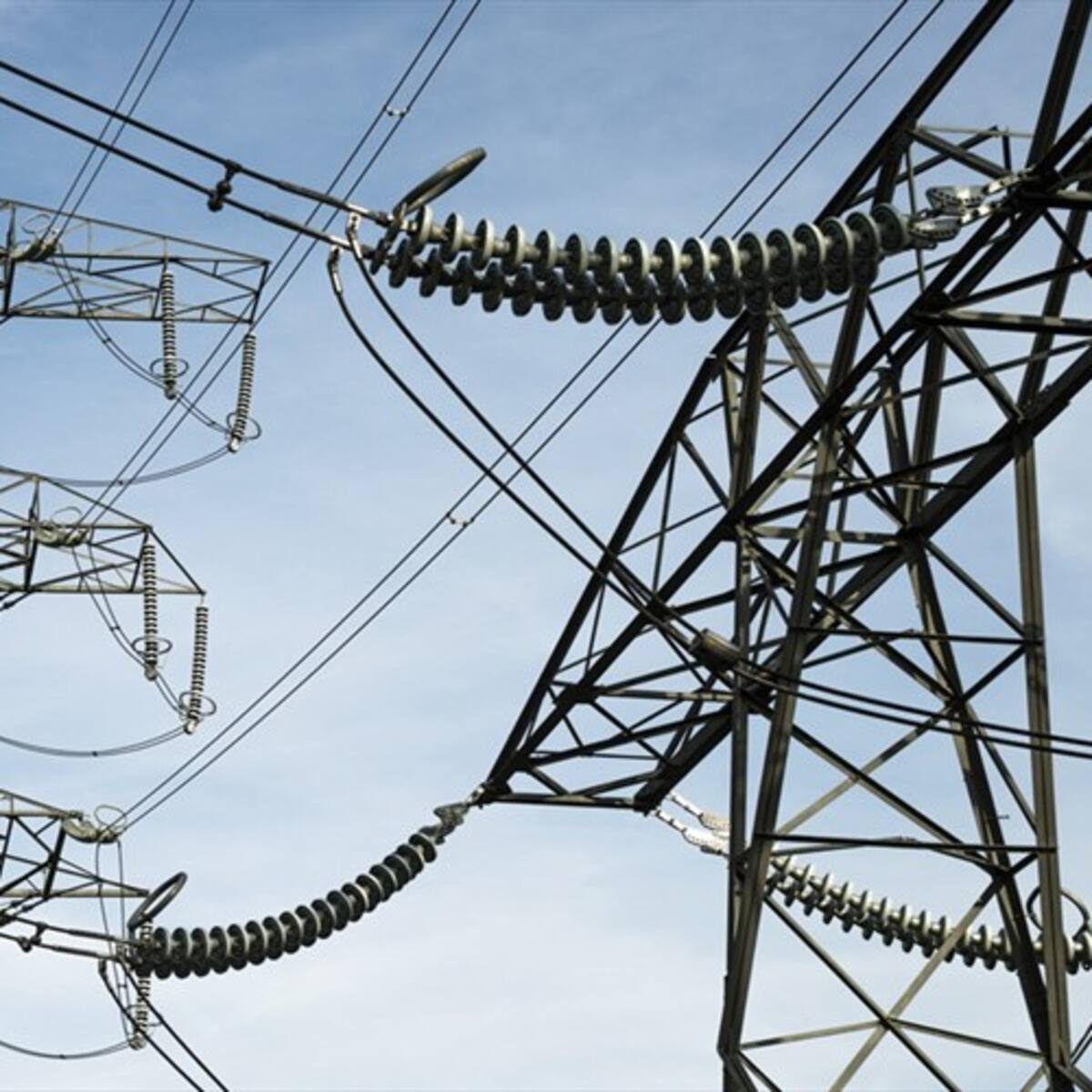 Sector eléctrico alerta nuevas medidas que incluyen contribución y entrega gratuita de energía
