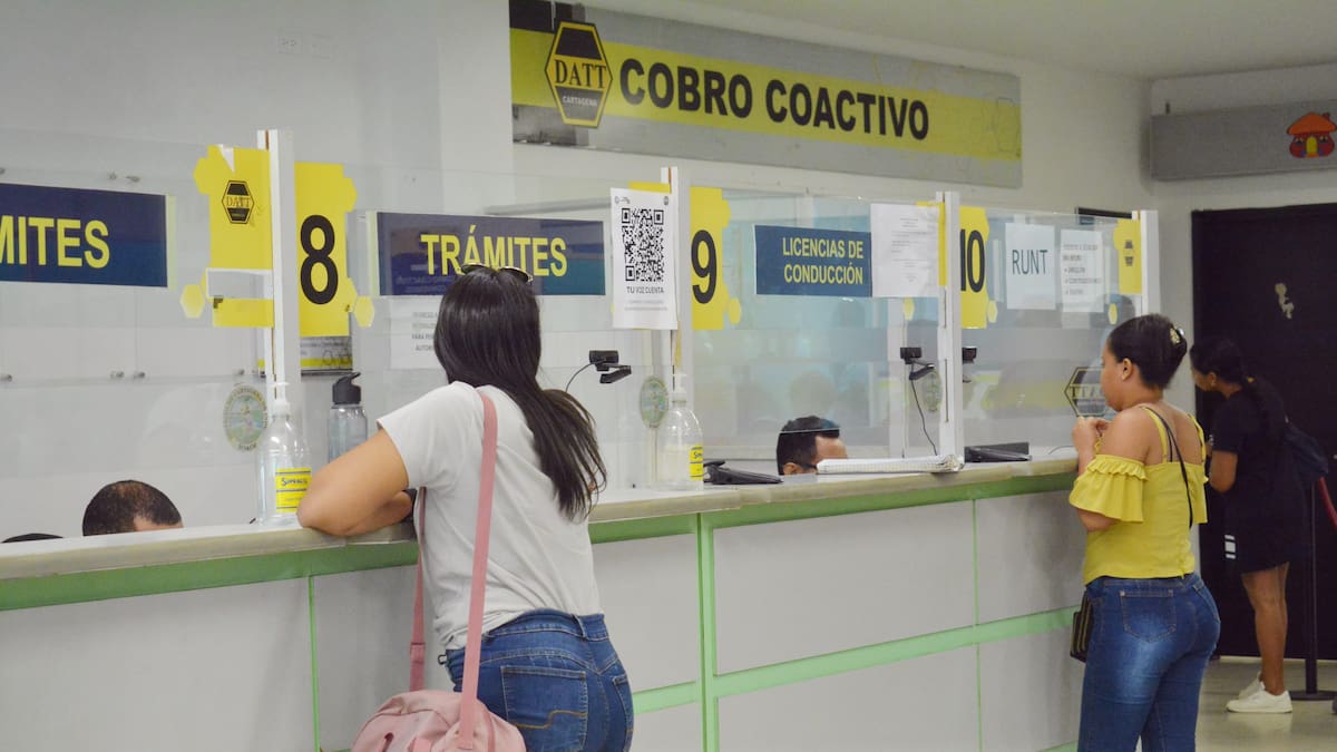 Exservidor del DATT estaría estafando a usuarios en Cartagena