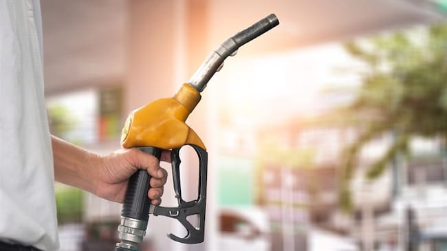 La Superindustria ya había abierto investigación a otras 12 estaciones por presuntos incumplimientos en la indicación de precios de venta de combustible. Foto: Getty Images