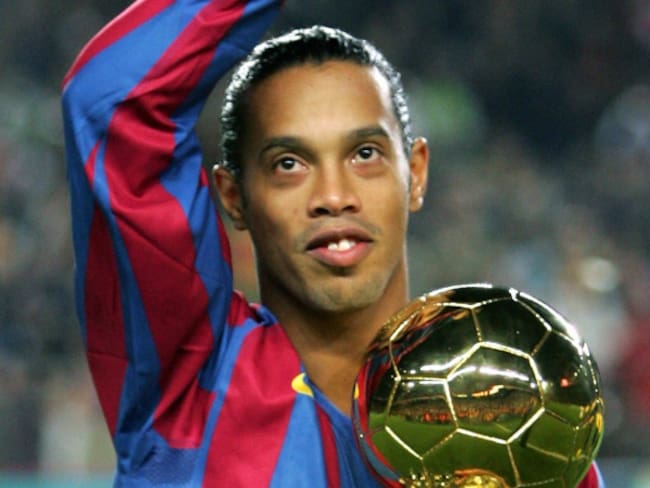 Ronaldinho Gaúcho y una carrera plagada de éxitos