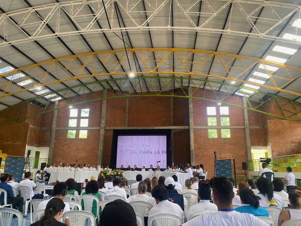 Ante las víctimas, ocho oficiales reconocieron 49 falsos positivos en Dabeiba, Antioquia