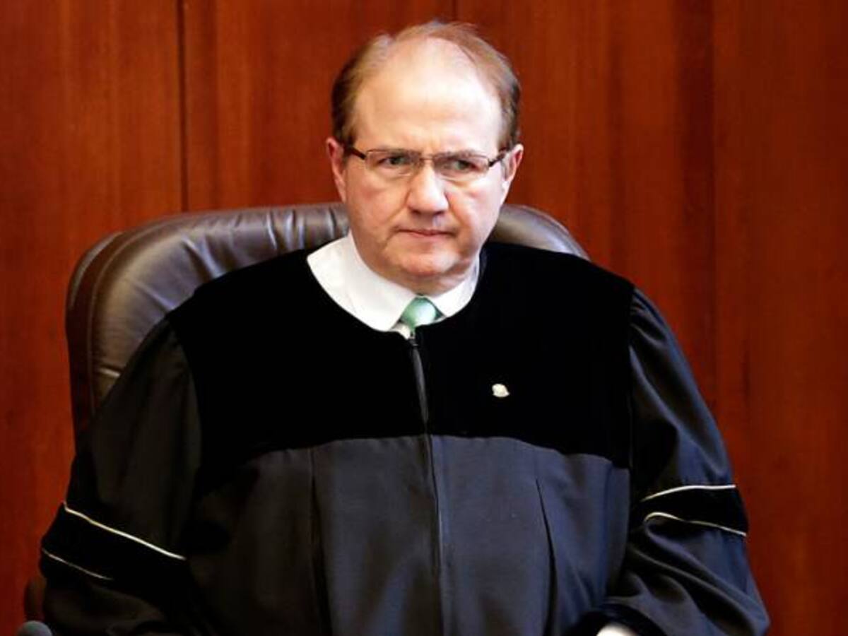 Comisión de Acusación abrió investigación formal a Leonidas Bustos