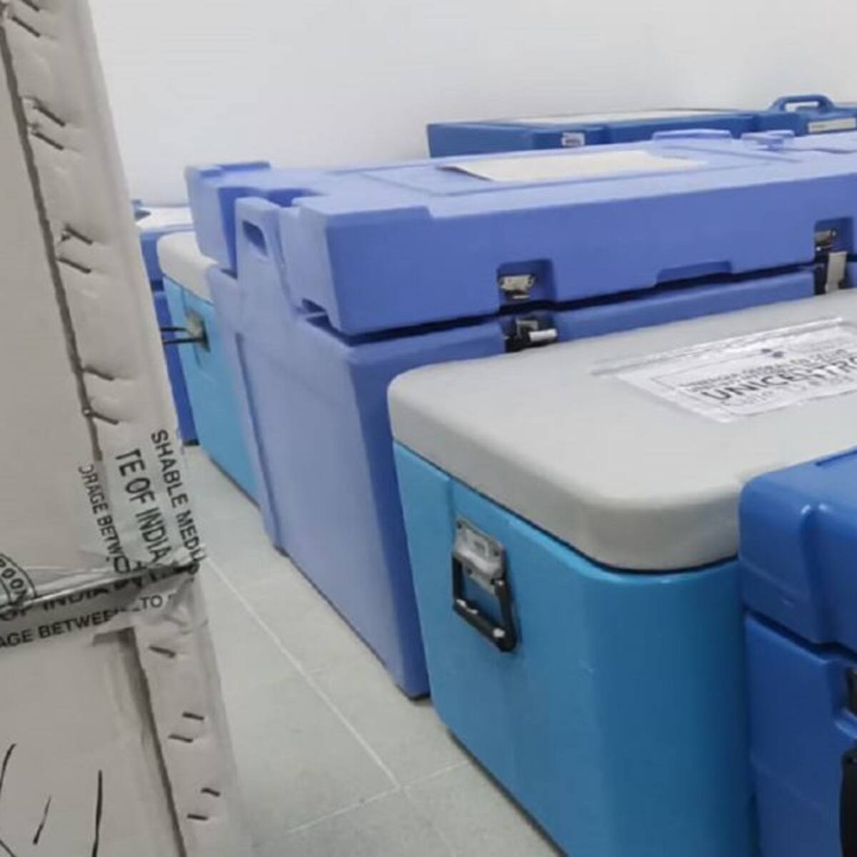 Vacunación en Cali inicia con 20 personas