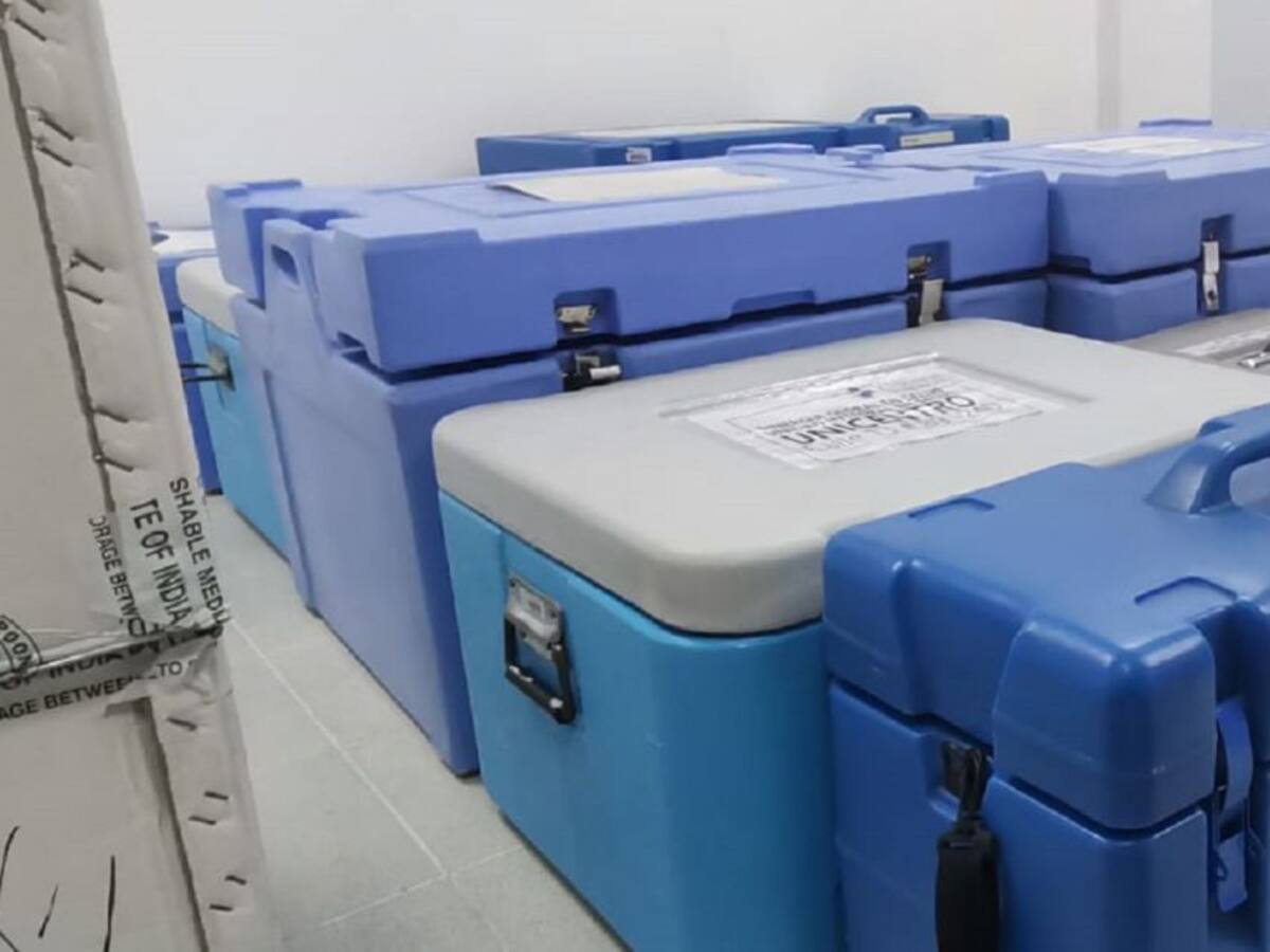 Vacunación en Cali inicia con 20 personas