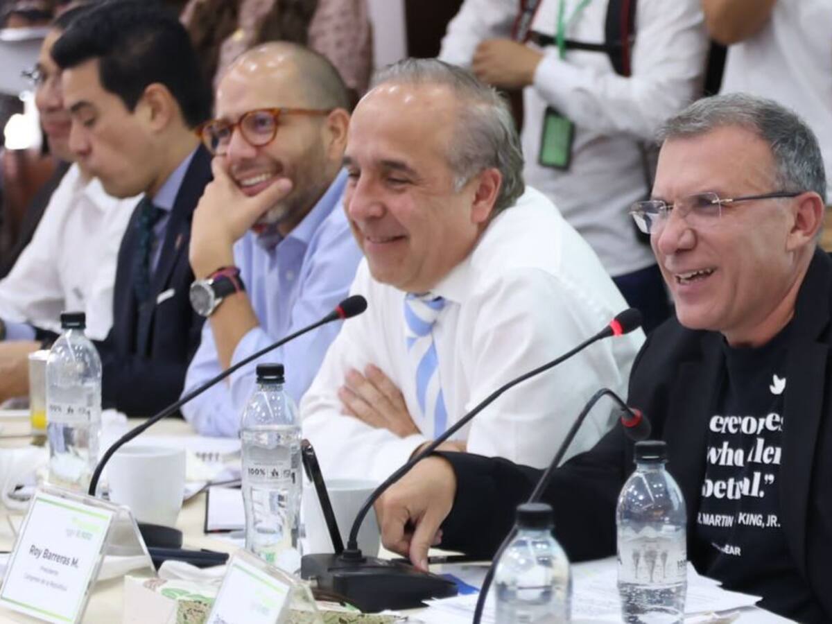 Bloque regional del Pacífico reunido con ministro de Transporte