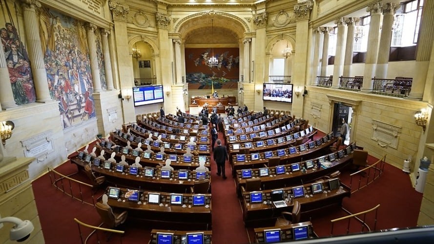La cadena perpetua para violadores y ley de comida chatarra son algunos de los proyectos que deben aprobar en el Congreso.. Foto: Colprensa