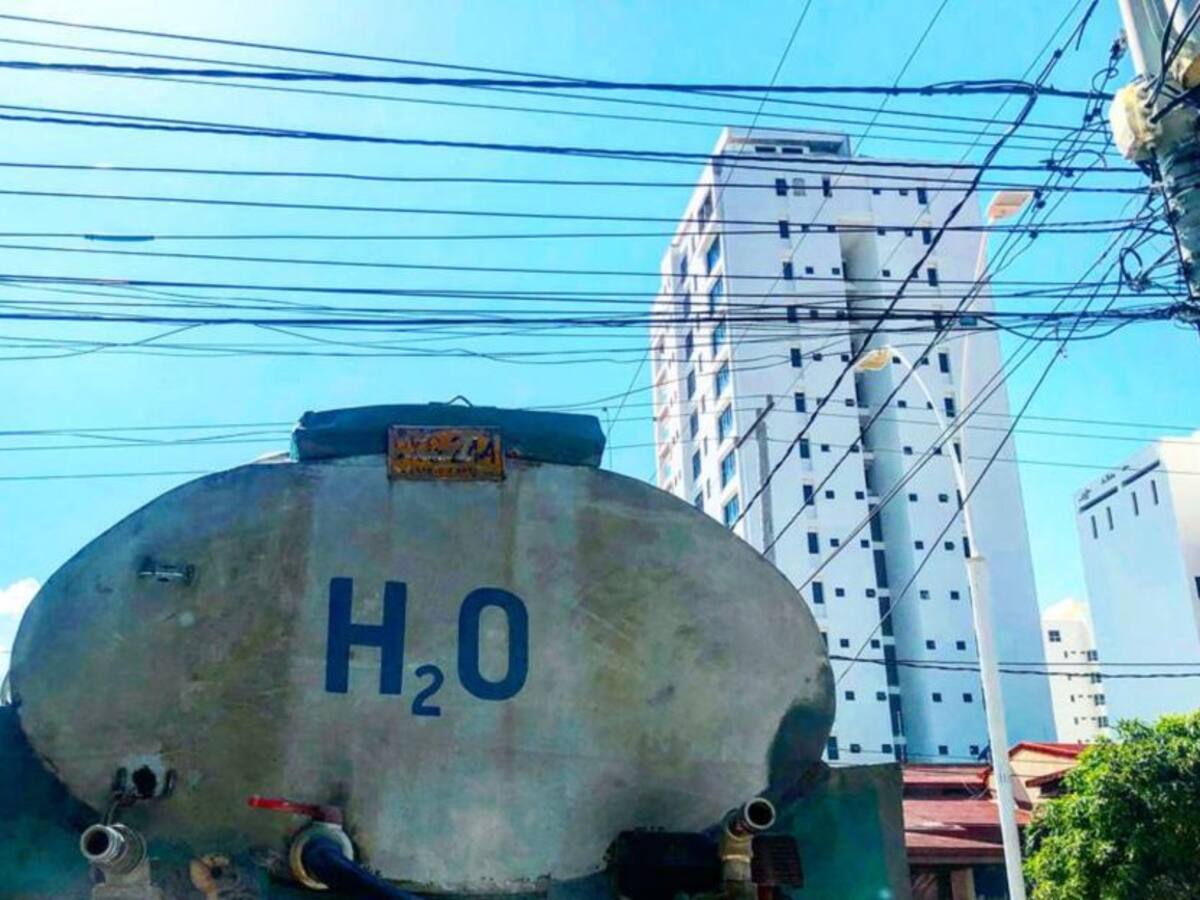 Conductores de carrotanques de agua protestaron porque quedarán sin empleo