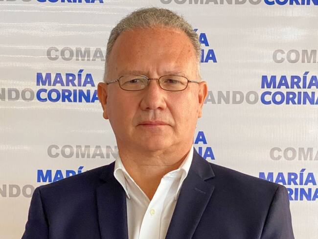 Esposa del asesor Perkins Rocha exige su liberación: “nunca ha sido activista político”