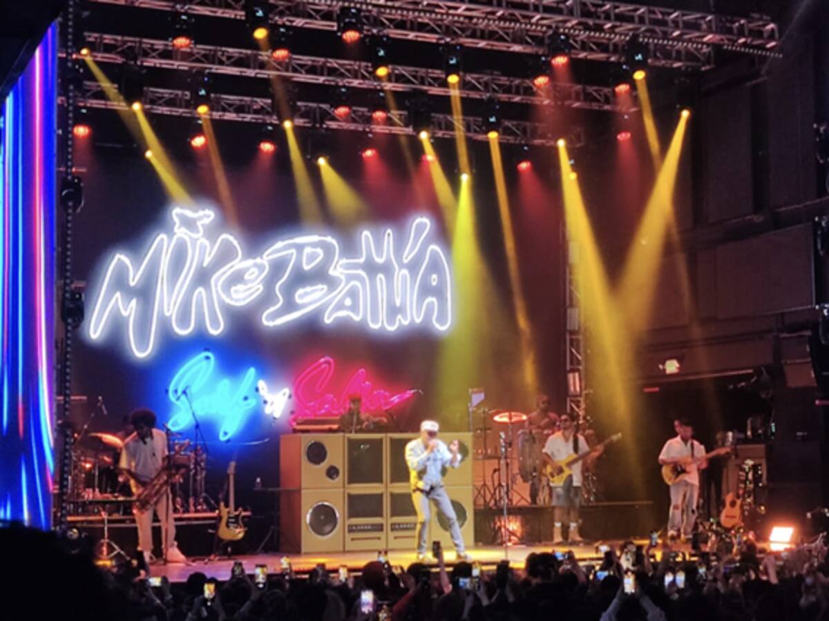 Mike Bahía paso por Colombia con su tour “Surf n’ Salsa” y un show inolvidable en Bogotá