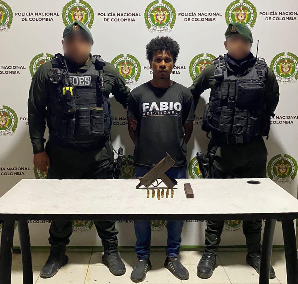 Capturado “el Jeison”, con una subametralladora y 25 cartuchos calibre 9 milímetros