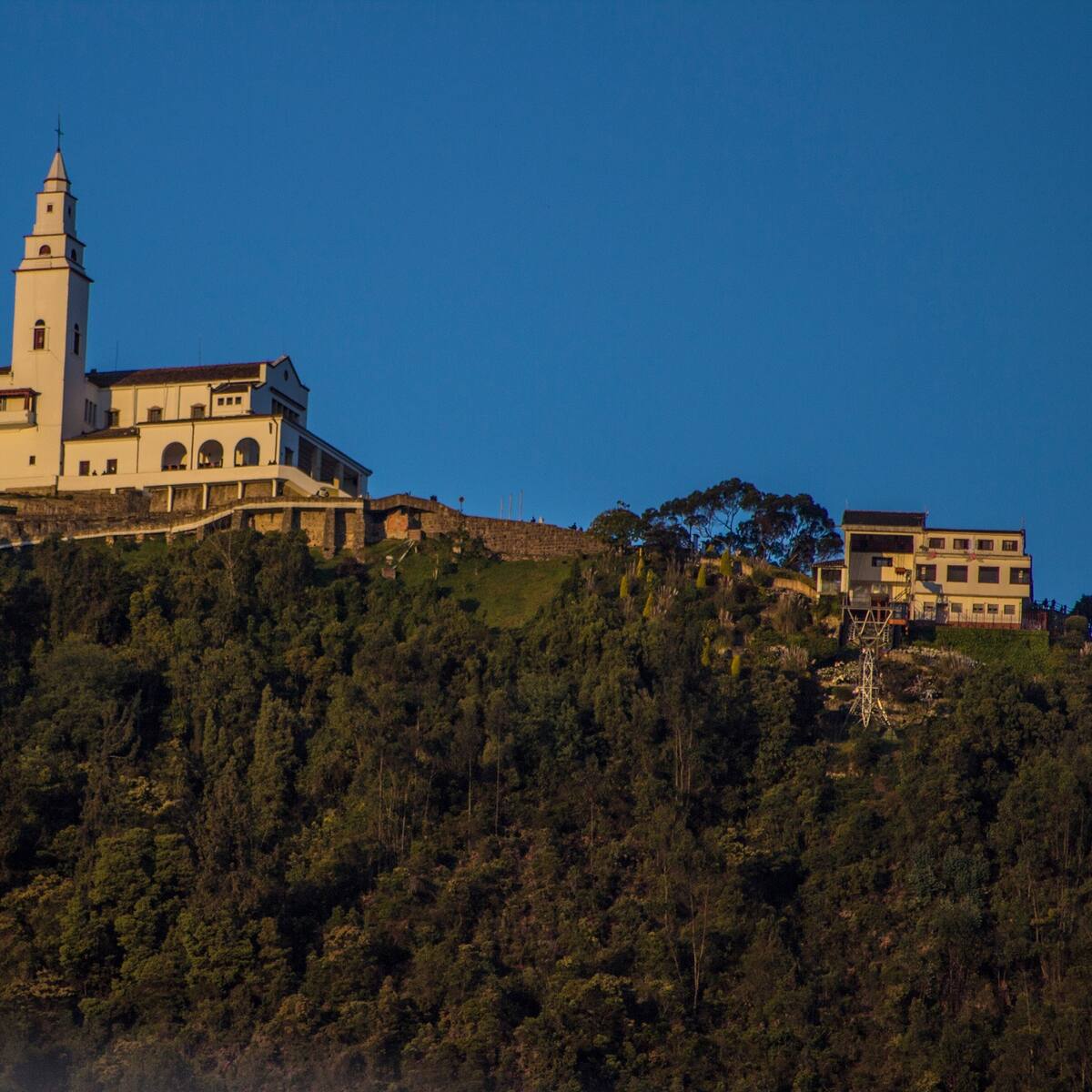 Sendero a Monserrate: Recomendaciones para visitarlo, acciones prohibidas y su horario