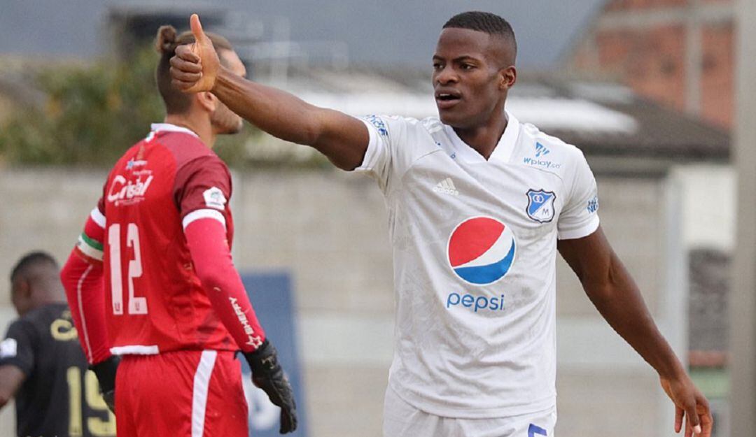 Andrés Felipe Román festeja un gol al Once Caldas urante el pasado torneo.