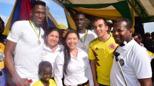 En Cauca recibieron con honores a Yerry Mina y Davinson Sánchez. Foto: Gobernación del Cauca