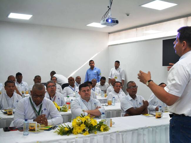 DATT capacita a conductores de taxis del Aeropuerto para que sean Embajadores del Turismo