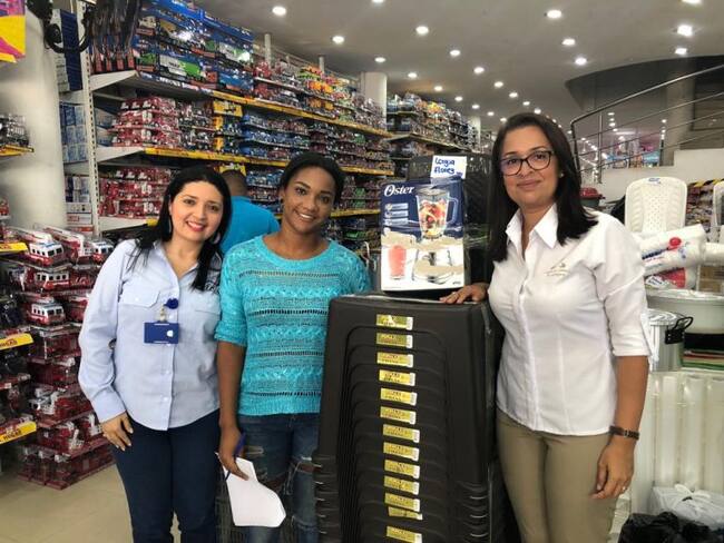 Entrega de incentivos para microempresarios de Cartagena