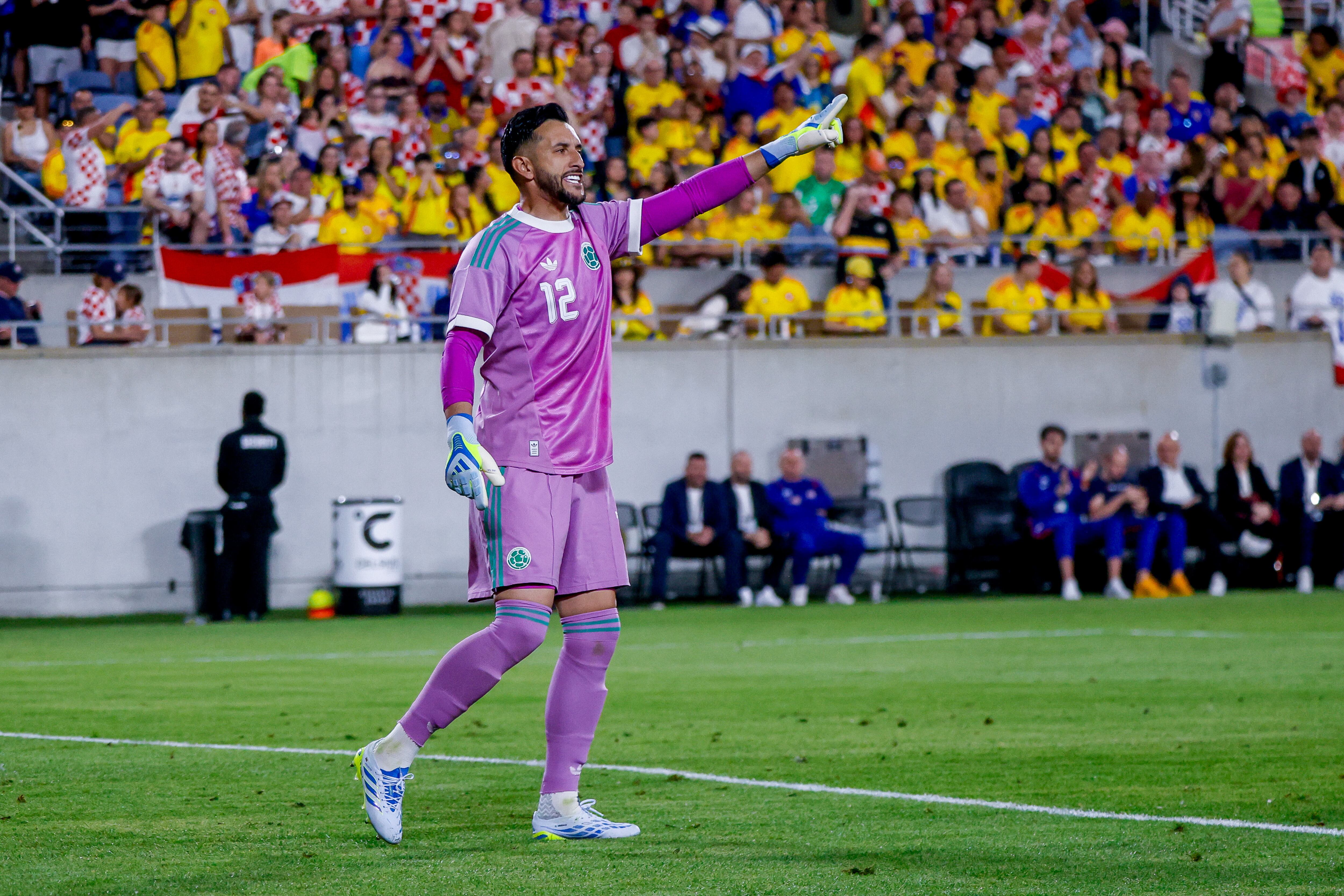 ORLANDO, FL - MARCH 26: Colombia goalkeeper Camilo Vargas (12) points directions during the Road to 26 match between Colombia and Croatia on Thursday, March 26, 2026 at Camping World Stadium in Orlando, FL. (Photo by Chris Arjoon/Icon Sportswire via Getty Images)