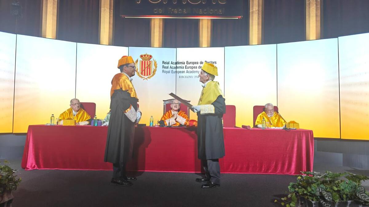 Tito Crissien es nombrado Académico de Honor de la Real Academia Europea de Doctores