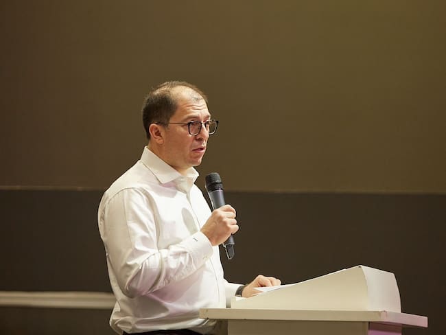 Fiscal Barbosa alerta por “embeleco” de una constituyente