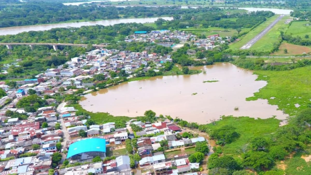 Presidente Petro ordenó buscar fincas en Caucasia para comprarlas y construir casas
