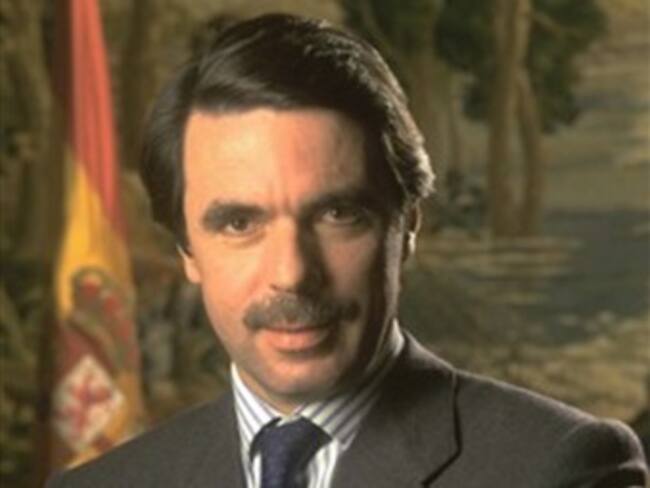 Ex presidente José María Aznar inicia visita a Colombia