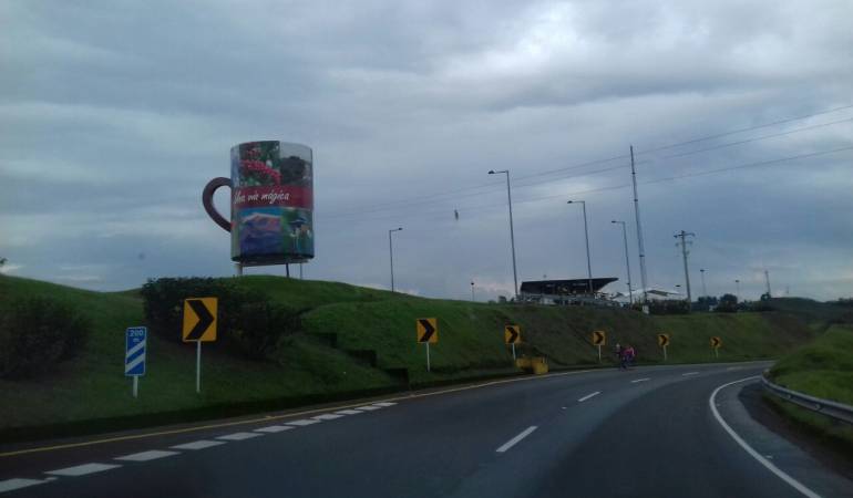 Autopistas del café entre Armenia y Pereira, ingreso al municipio de Filandia