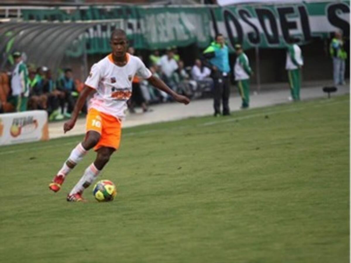Frank Fabra es el segundo refuerzo de Deportivo Cali