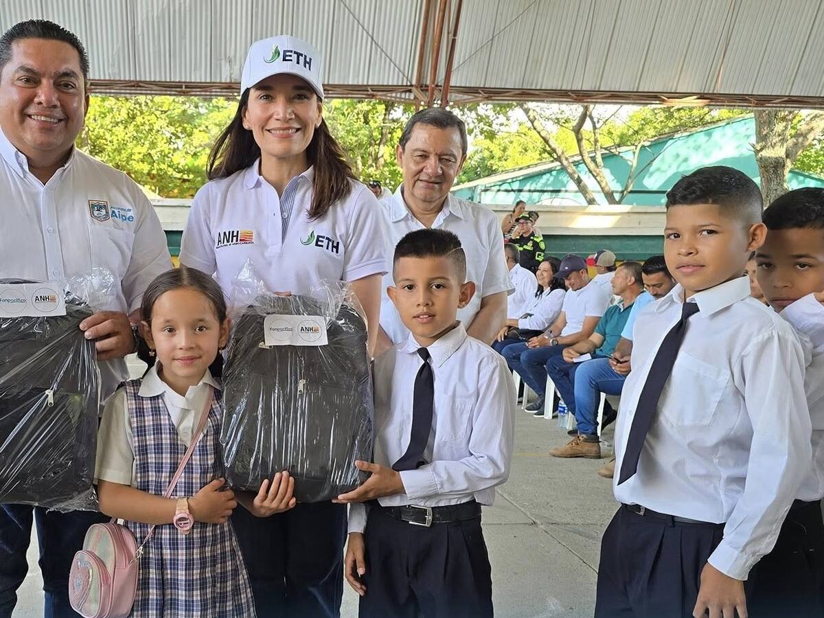 Aipe impulsa el desarrollo social con importantes aportes de la ANH