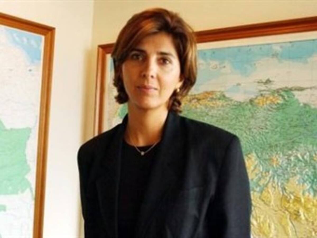 Canciller designada espera 'algo bueno' de asistencia de Maduro a investidura de Santos