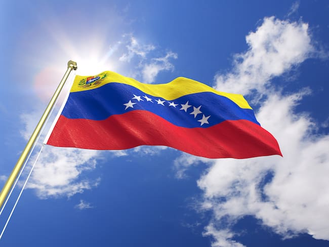 Países democráticos de la región tenemos que insistir en cambio democrático en Venezuela: Exembajador