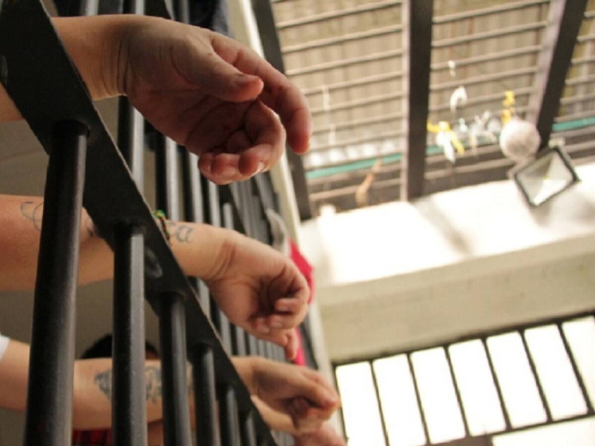 Comunidades urgen solución al hacinamiento en estaciones de policía