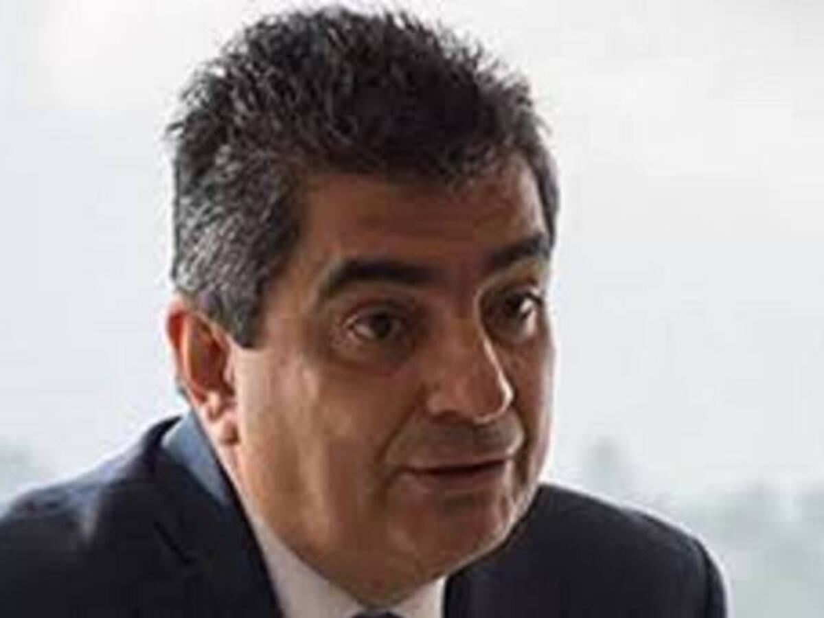 Estoy tranquilo porque convenio se hizo ajustado a las normas: Gobernador