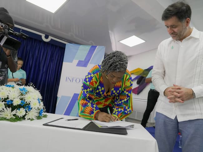 MinEducación firma acuerdo para crear red de universidades del Caribe