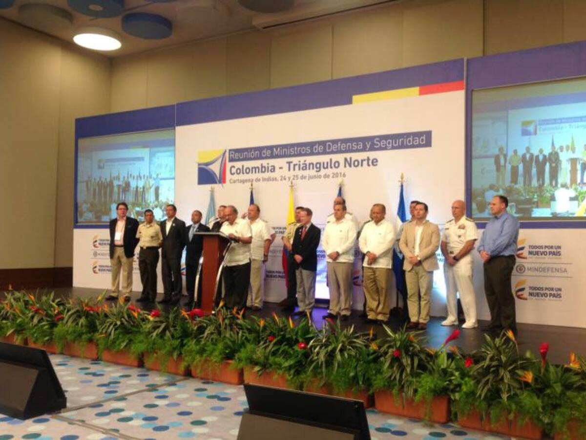 Secretarios de Defensa y Seguridad de Honduras, Guatemala y El Salvador manifestaron apoyo al proceso de paz