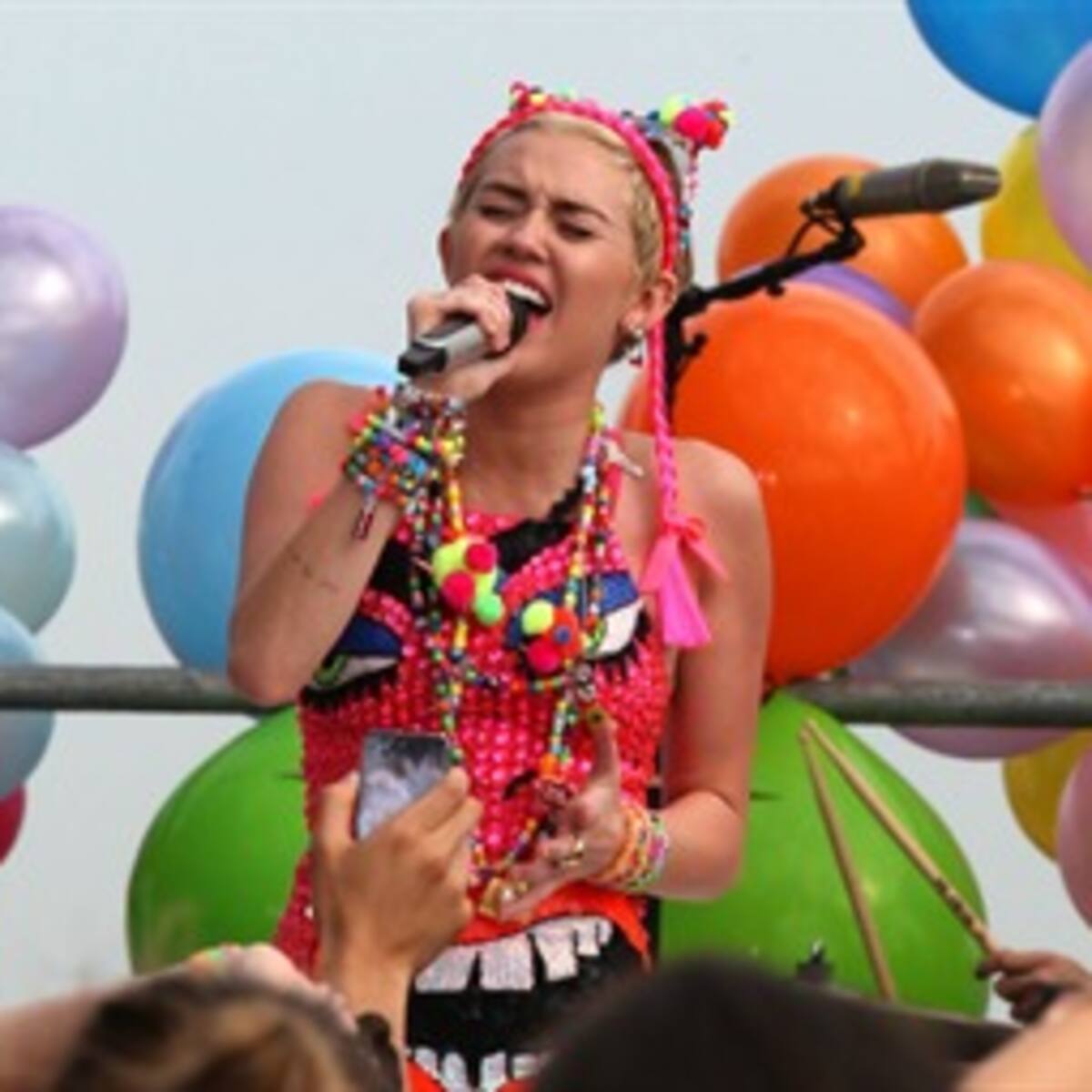 Miley Cyrus se considera a sí misma 'un chiste'