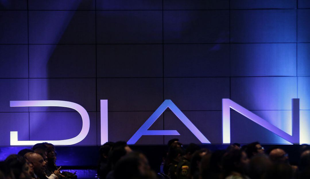 Sanción a funcionario de la Dian