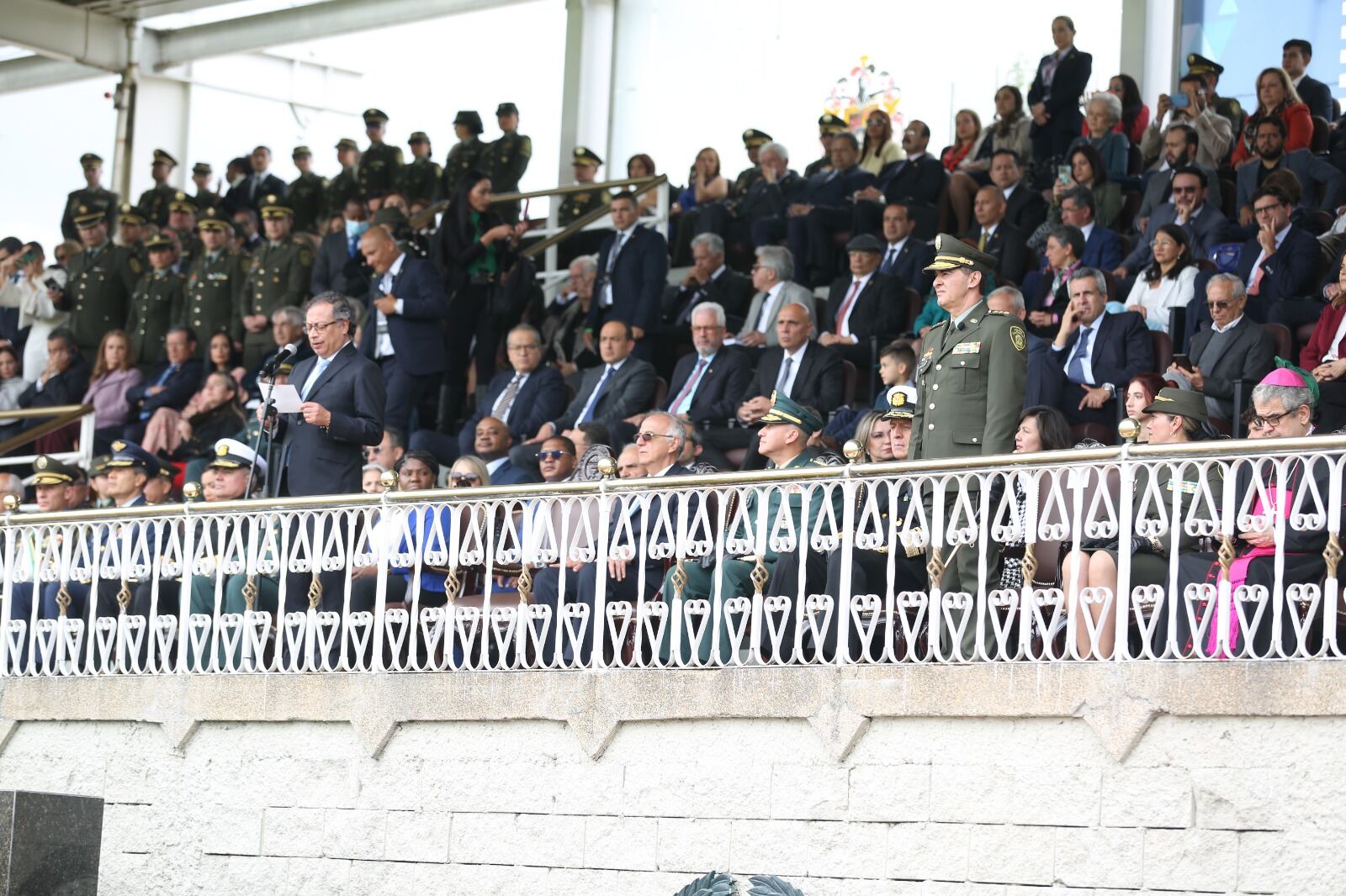 En la ceremonia estuvo presente el Presidente Petro y la Vicepresidenta Francia Márquez// Foto: Policía Nacional