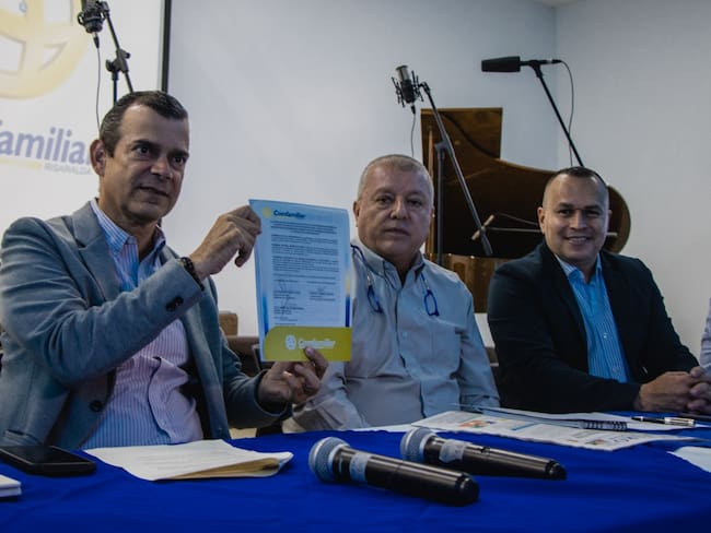 Firma del convenio de educación complementaria entre la Alcaldía de Dosquebradas y Comfamiliar Risaralda - Comfamiliar Risaralda.