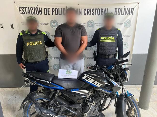 Capturan en flagrancia a mototaxista que trabajaba con moto robada