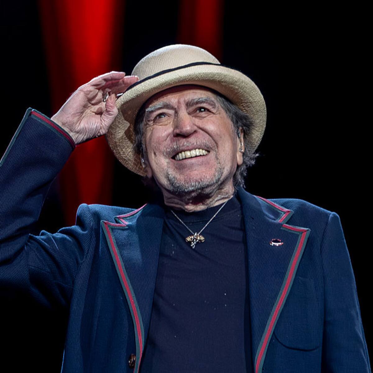 Joaquín Sabina recibe en Madrid la Medalla de Honor 2025 en reconocimiento a su exitosa carrera