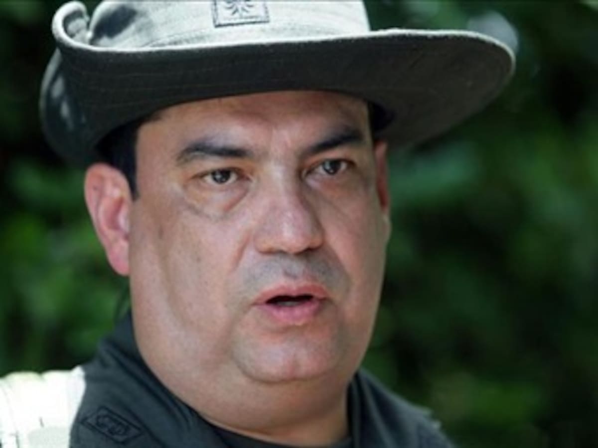 Testigos en EE.UU involucran al general (r) César Pinzón con narcotraficantes