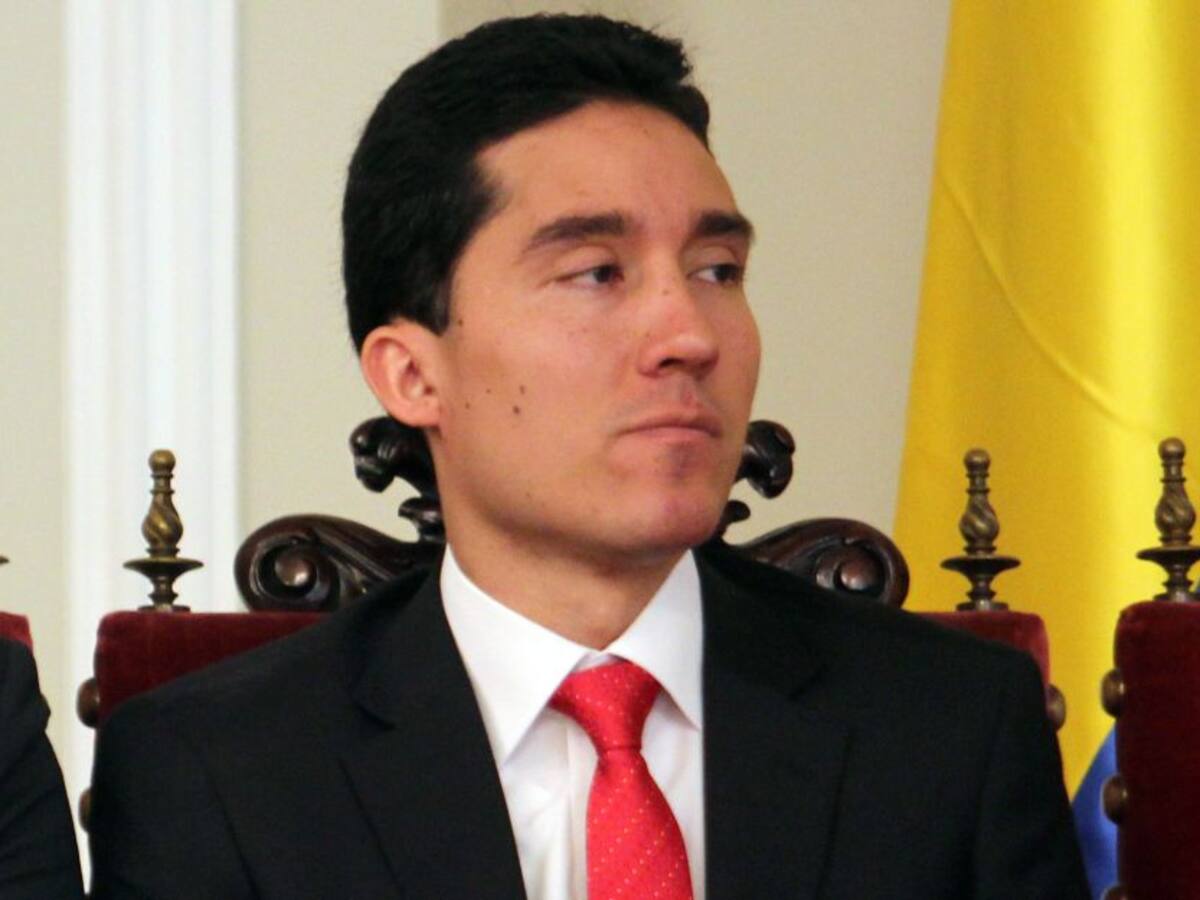 Sigue en terreno negativo la confianza industrial y comercial: Fedesarrollo