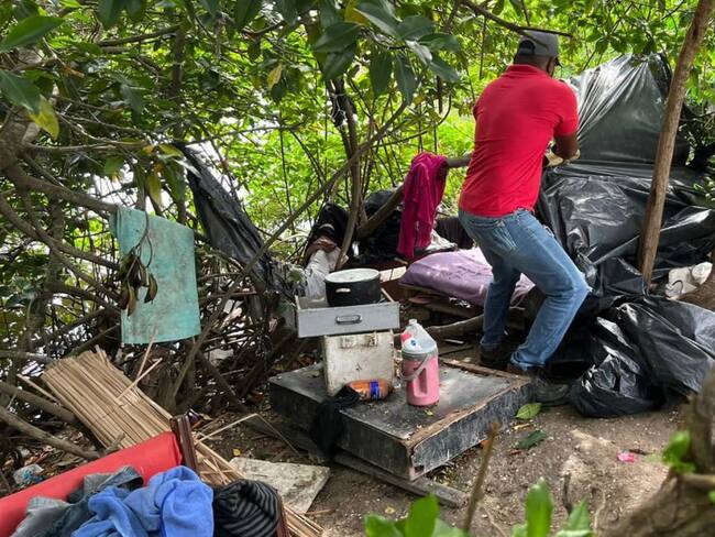 Este sector estaba siendo invadido por cambuches alrededor de la franja izquierda del cuerpo de agua