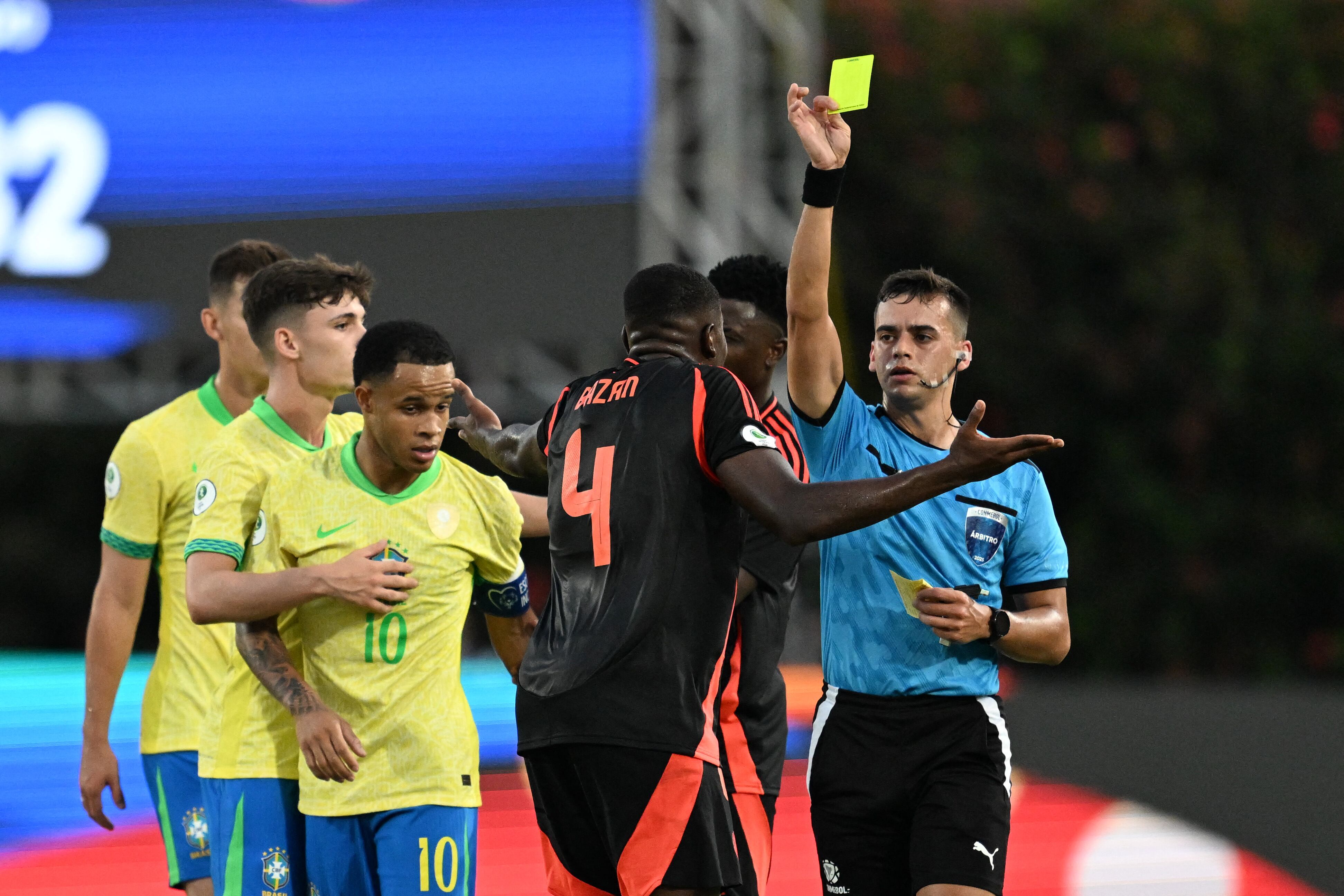 Colombia derrotó 1-0 a Brasil durante el partido de la fase de grupos. (Photo by JUAN BARRETO/AFP via Getty Images)