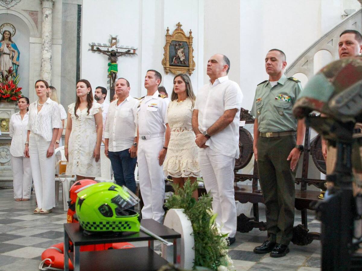 Con ofrenda floral y eucaristía, Santa Marta conmemoró el Día de la Independencia